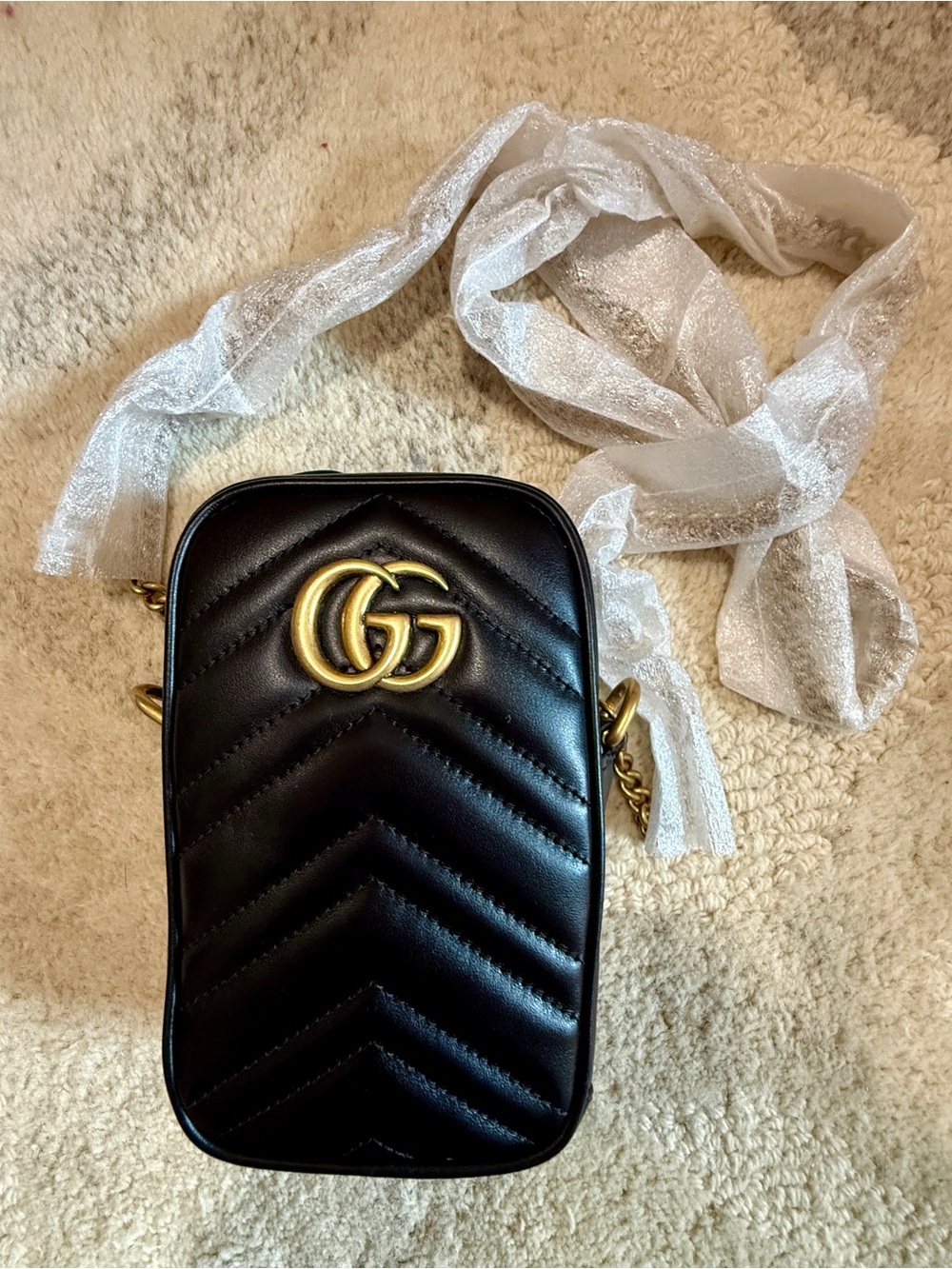 GG Marmont Vertical Phone Matelasse Leather Mini crossbody bag